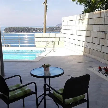 Oliva 1 Lozica Apartmán