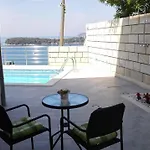 Oliva 1 Lozica Daire