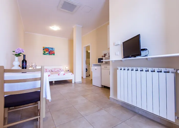 Oliva 1 Lozica 公寓